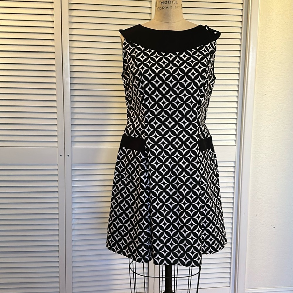 Black & white dress size L